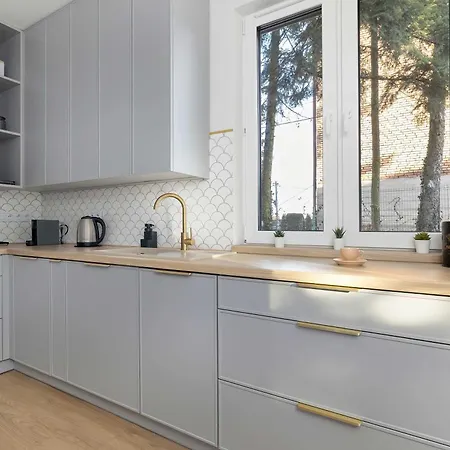 Διαμέρισμα Modern Potrzask - Ac, Terrace & Parking By Renters